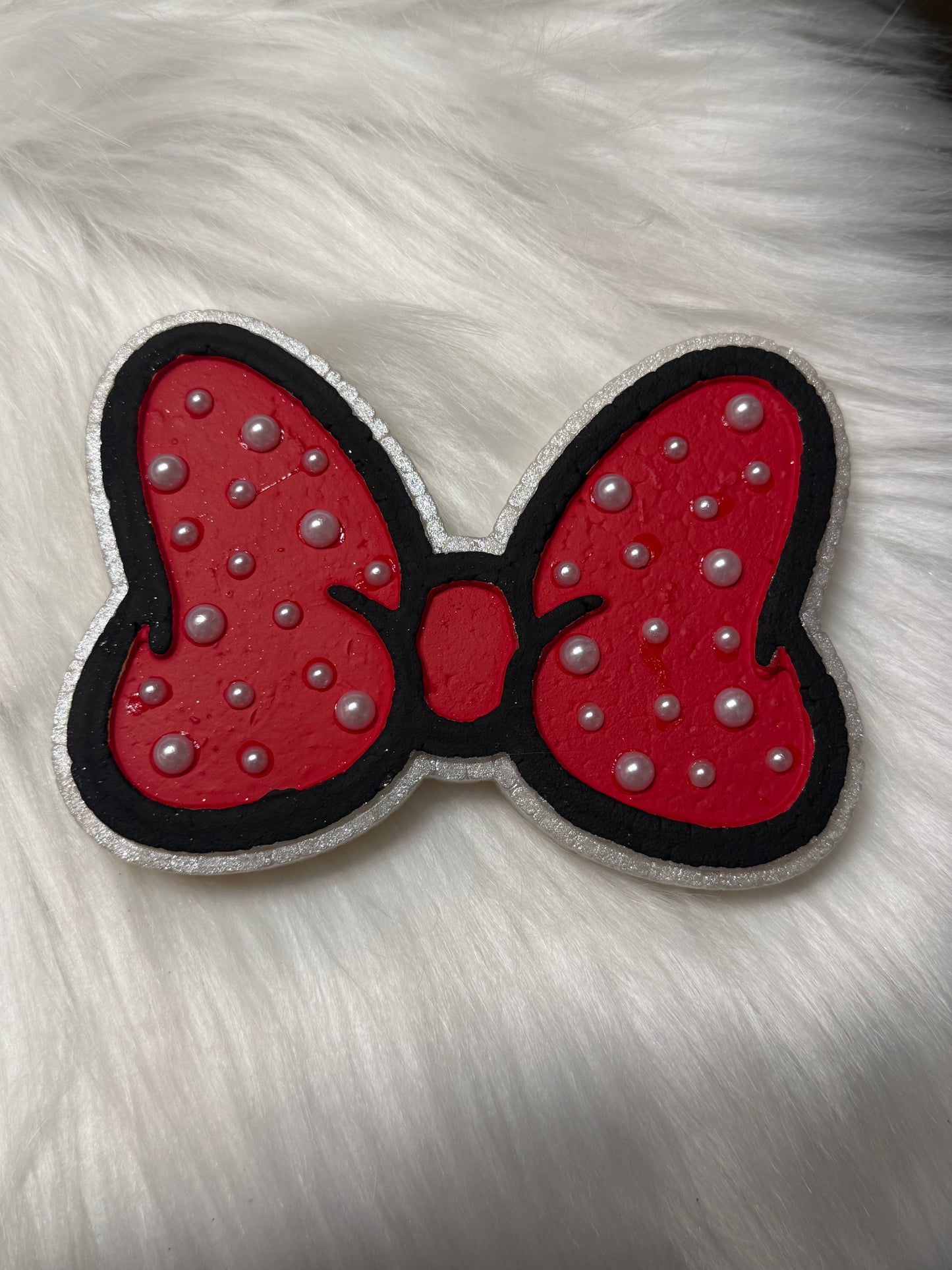 Minnie bow w/pearls