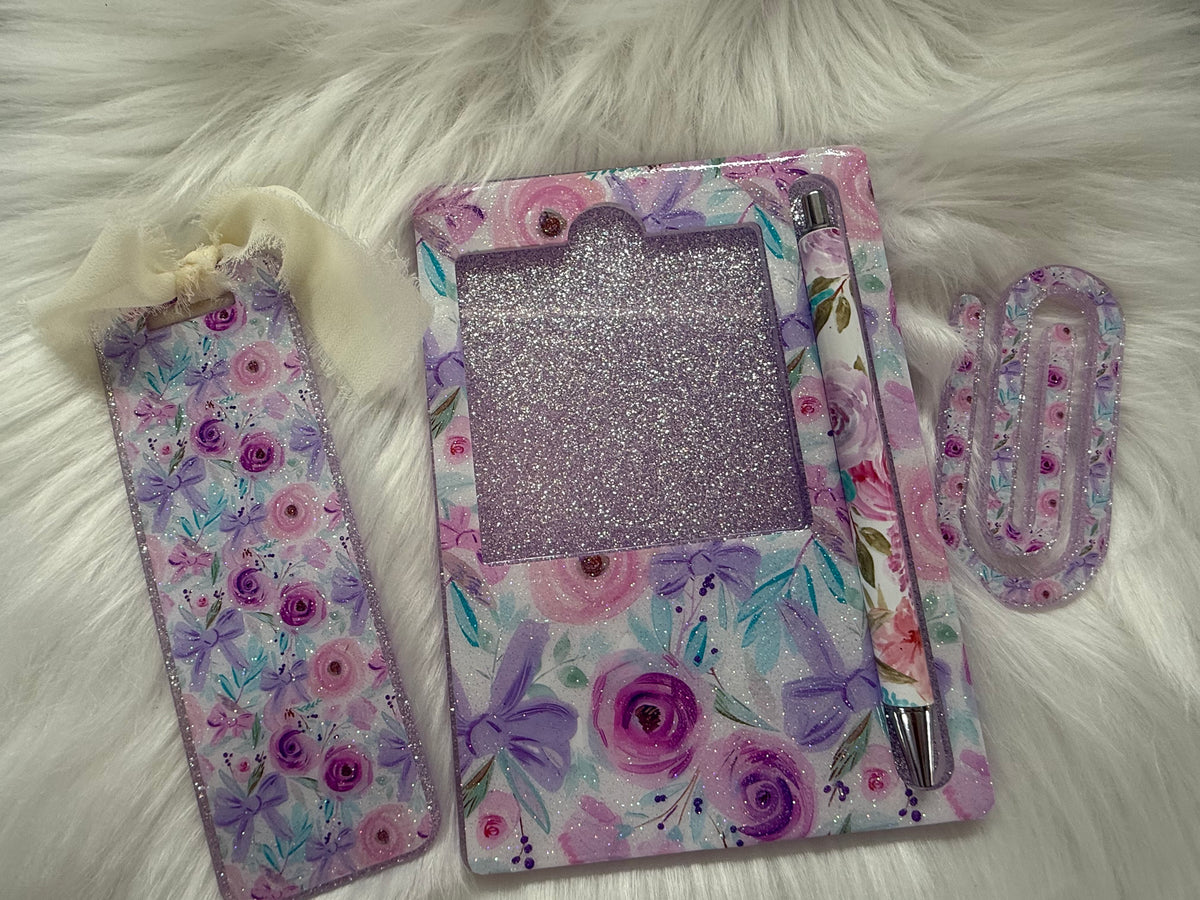 Post it note holder with pen- post it notes provided