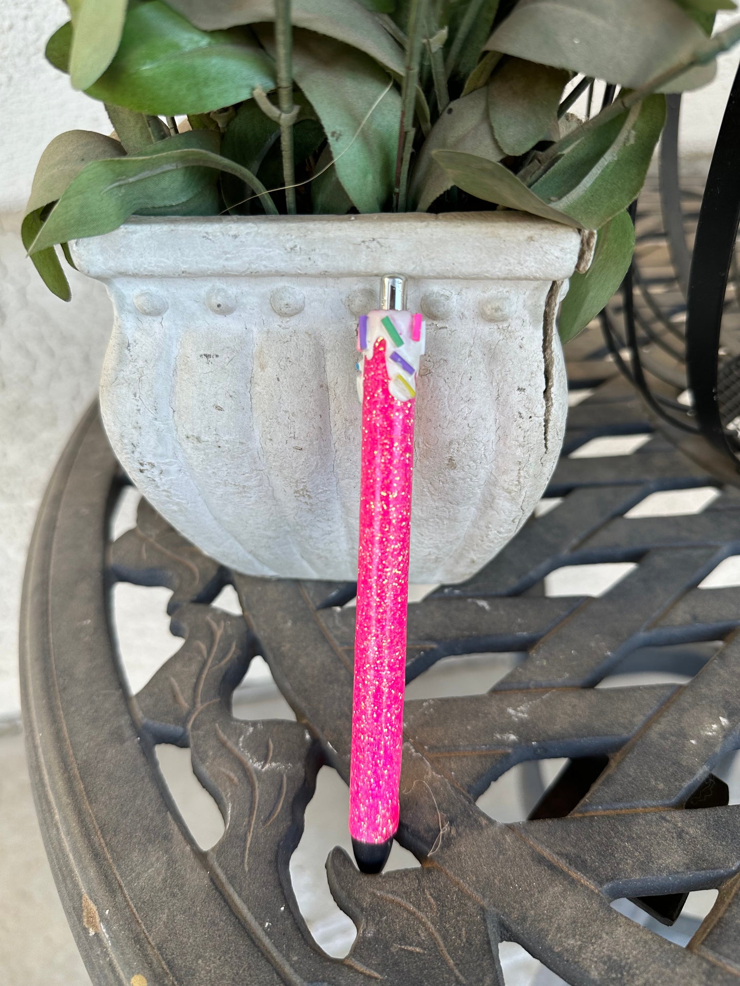 Personalized pens (more than one color and personalization)