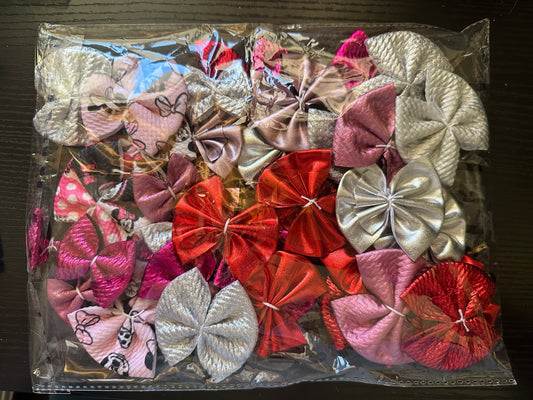 Selection of bows (37)